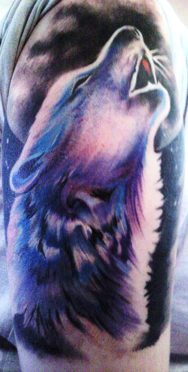 Howling_wolf_Tattoo__Finished_by_phantomphreaq.jpg