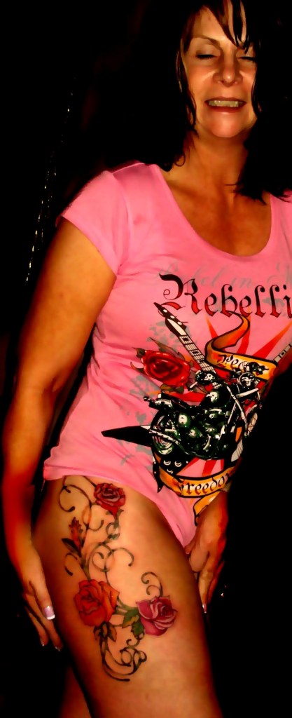 hip tattoos Roses on hip