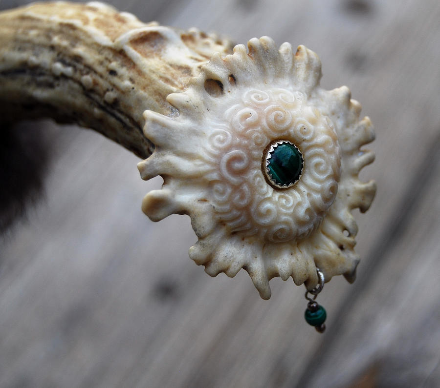 antler_staff_head_with_malachite_by_drea