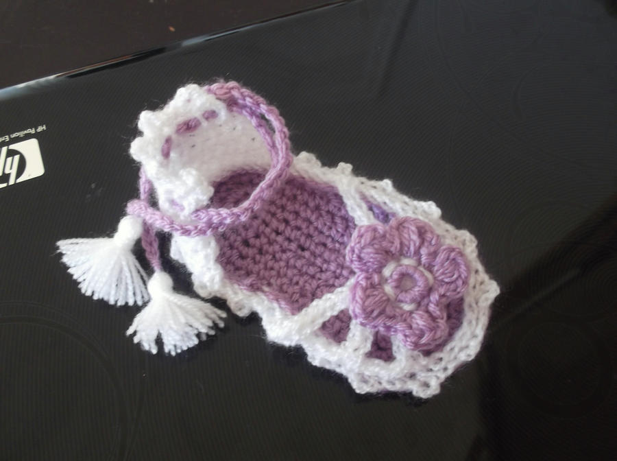 Strappy Sandals Baby Booties Crochet Pattern by PatternStudio on ...