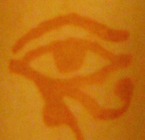 Henna tattoo - eye of horus - shoulder tattoo