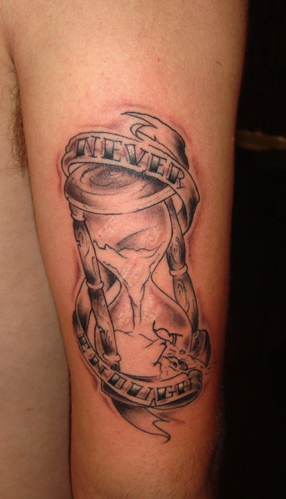 hourglass tattoo by W1d0wM4k3R on deviantART tattoo k