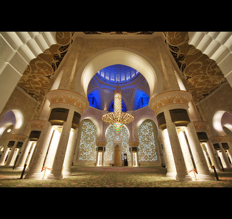 shaikh_zayed_mosque___inside_by_ali_alnemer-d33xjvx.jpg