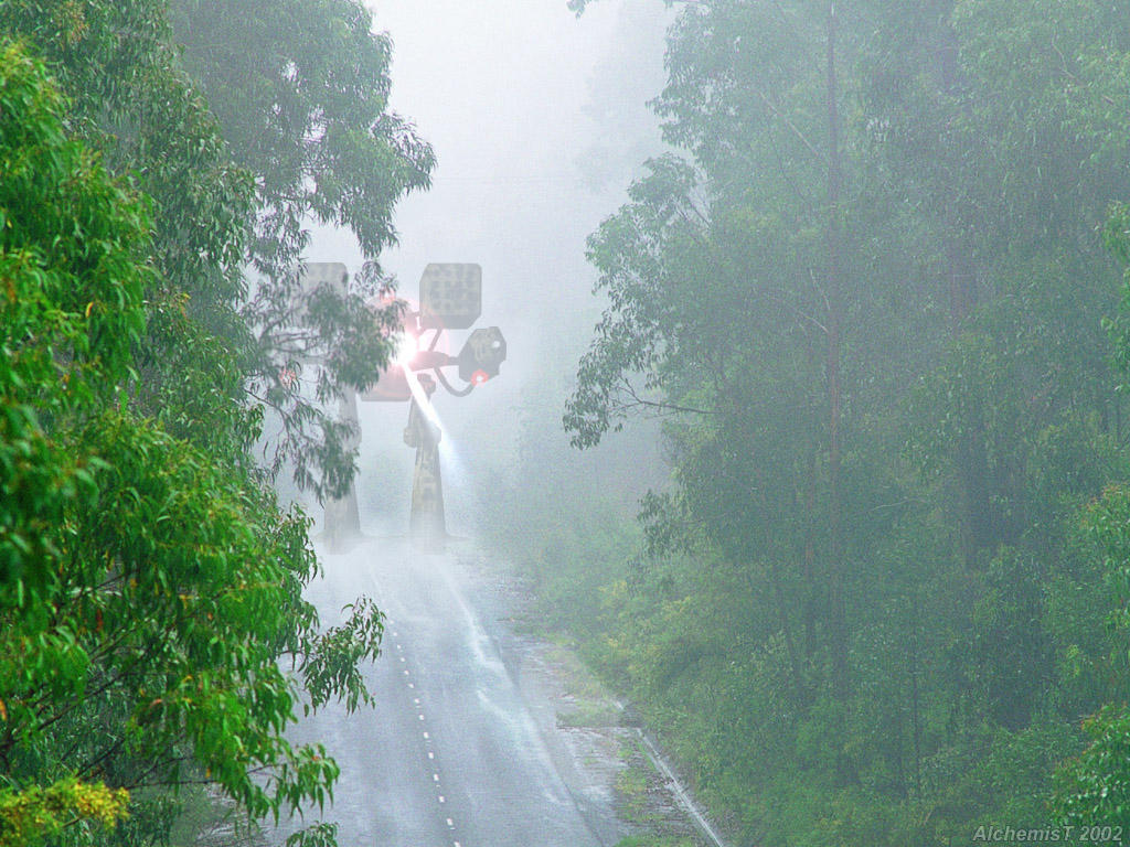 http://fc01.deviantart.net/images/i/2002/40/1/4/Rainy_mech_in_fog.jpg